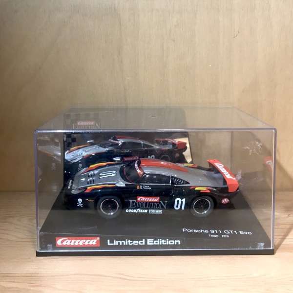 Porsche 911 GT1 Evo Team Fes CARRERA 25406