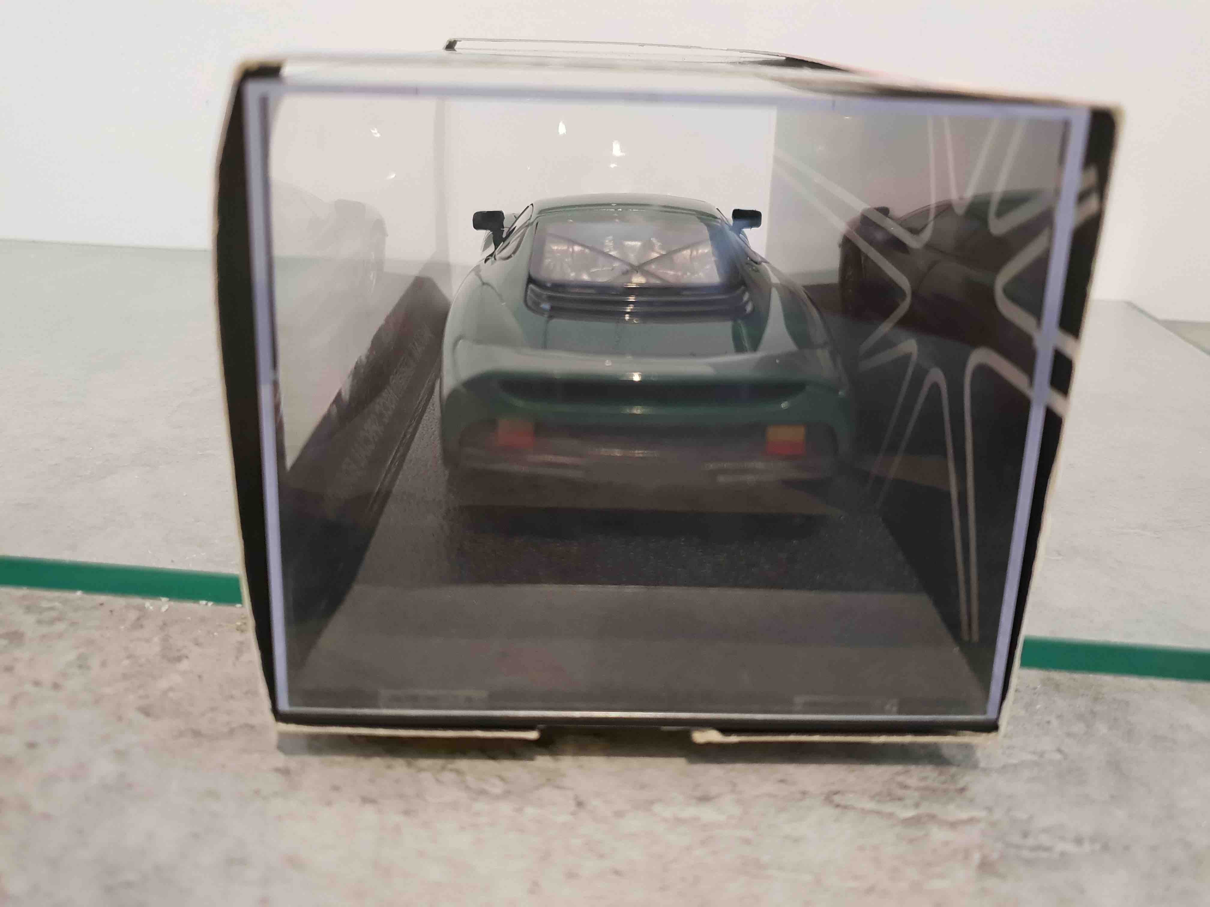 SCALEXTRIC C2137 JAGUAR XJ220 EDITION LIMITE 200TH ANNIVERSARY