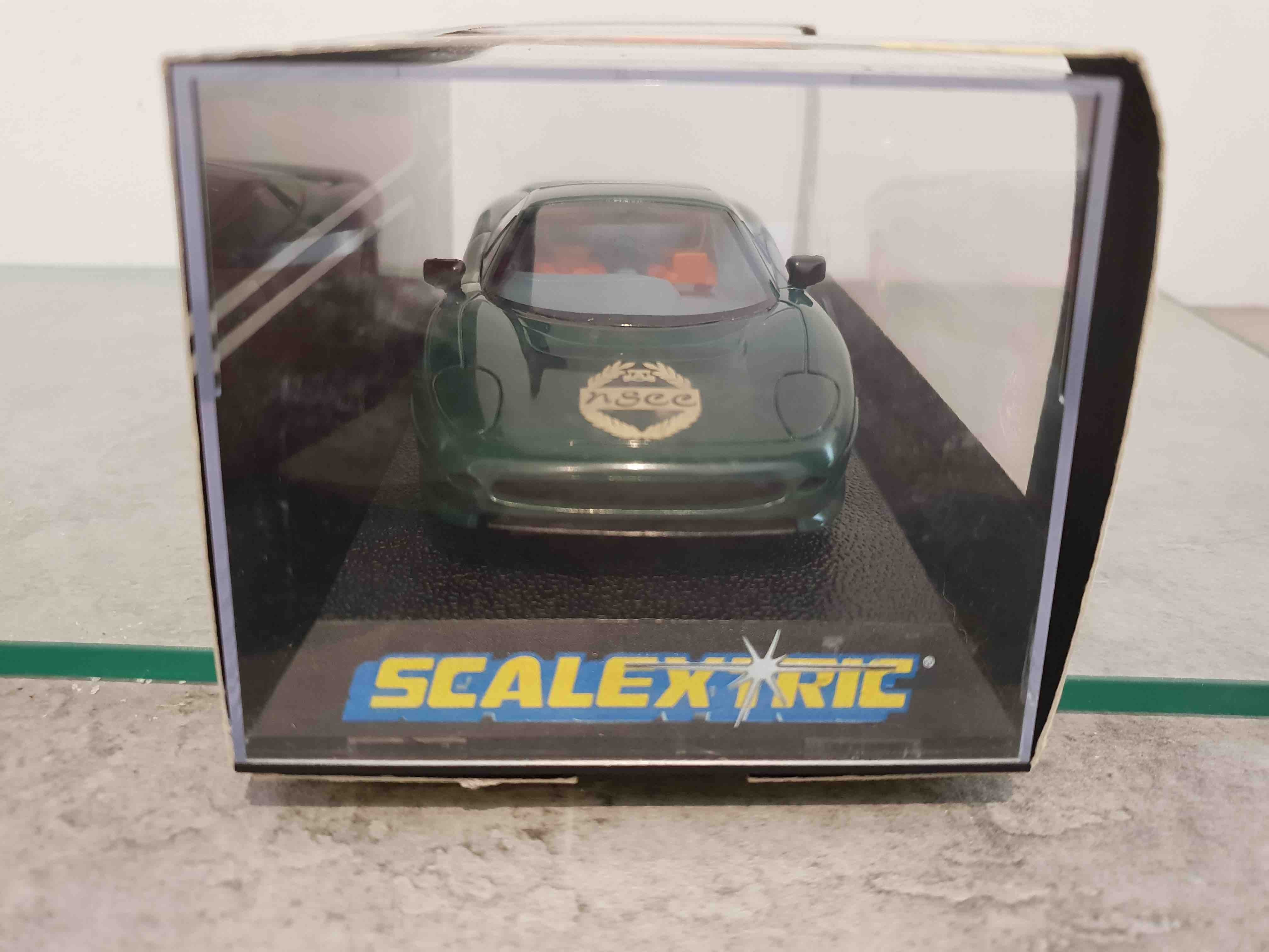 SCALEXTRIC C2137 JAGUAR XJ220 EDITION LIMITE 200TH ANNIVERSARY