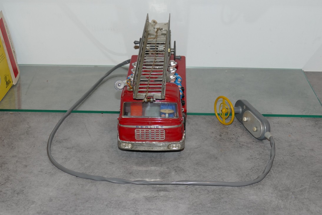 CAMION POMPIER BERLIET GAK 5 MONT BLANC 604-4