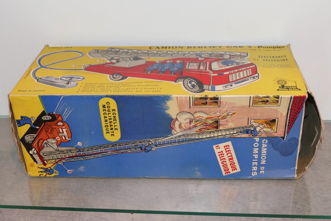 CAMION POMPIER BERLIET GAK 5 MONT BLANC 604-4