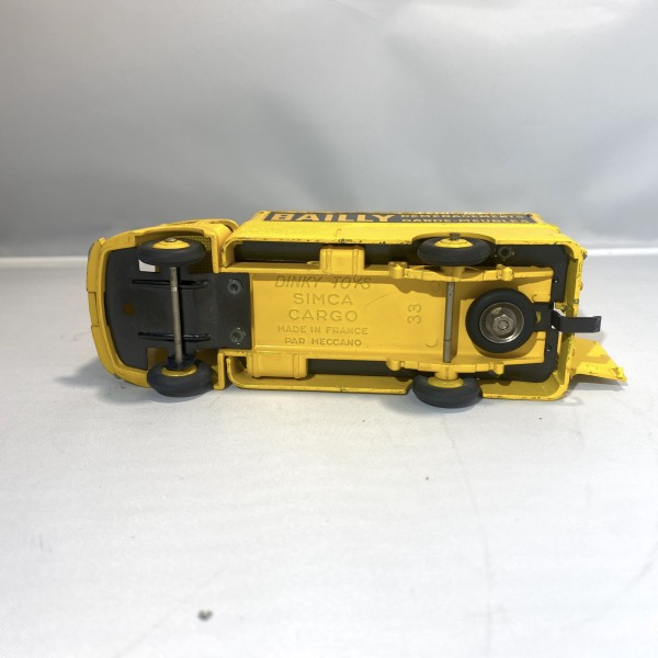 Camion Simca Cargo DINKY TOYS Réf 33