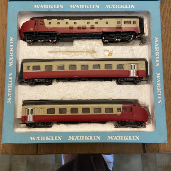 TRAIN TRANS EUROP EXPRESS TEE MARKLIN REF 8370