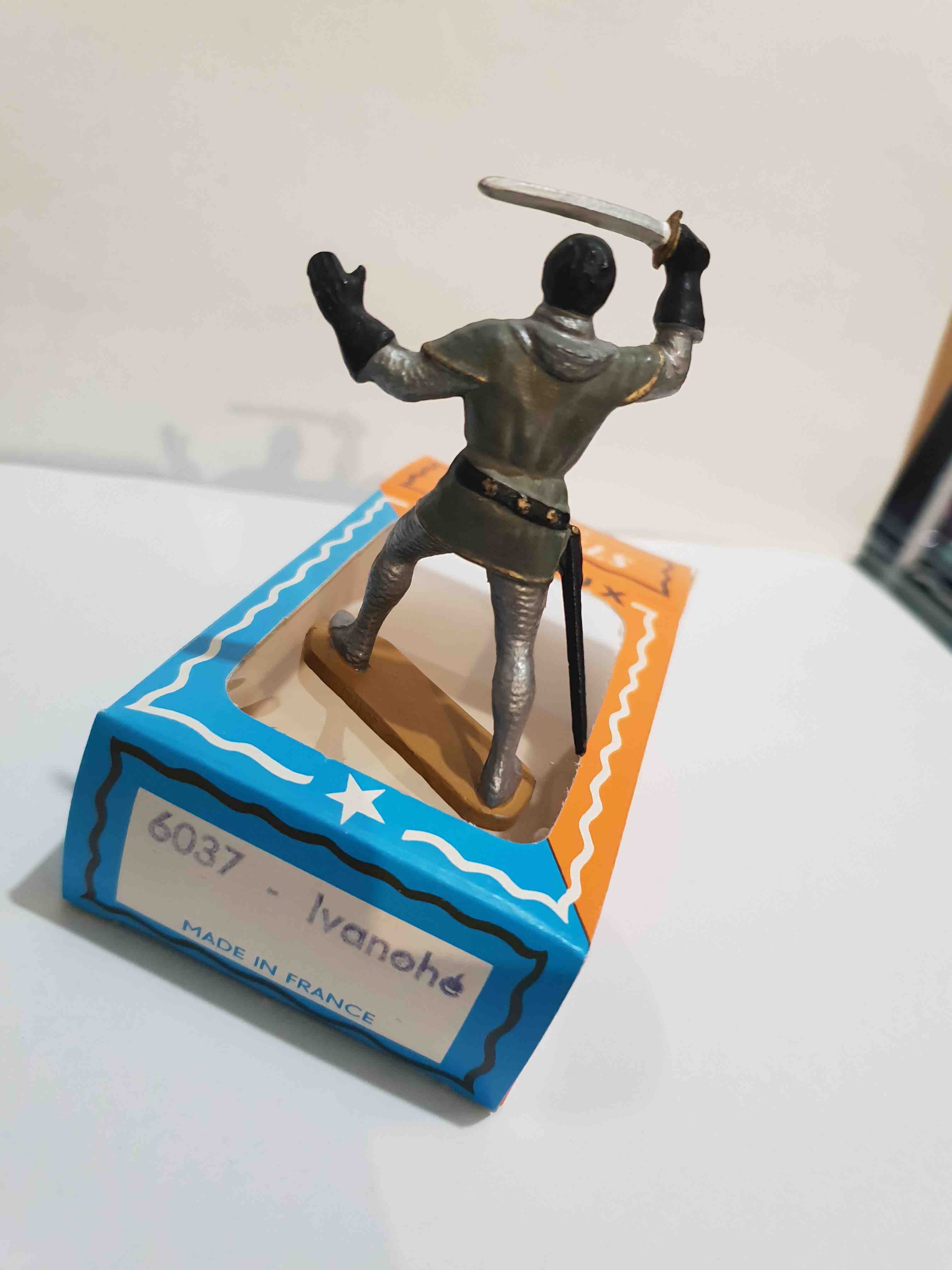 IVANOHÉ  MOYEN ÂGE STARLUX 6037