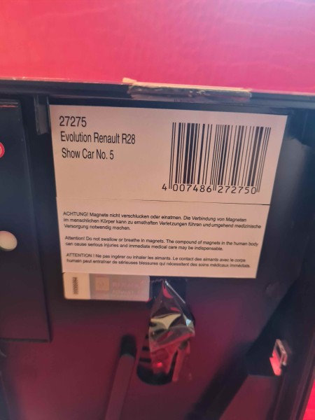 EVOLUTION RENAULT R28 SHOW CAR NO 5 CARRERA REF 27275 