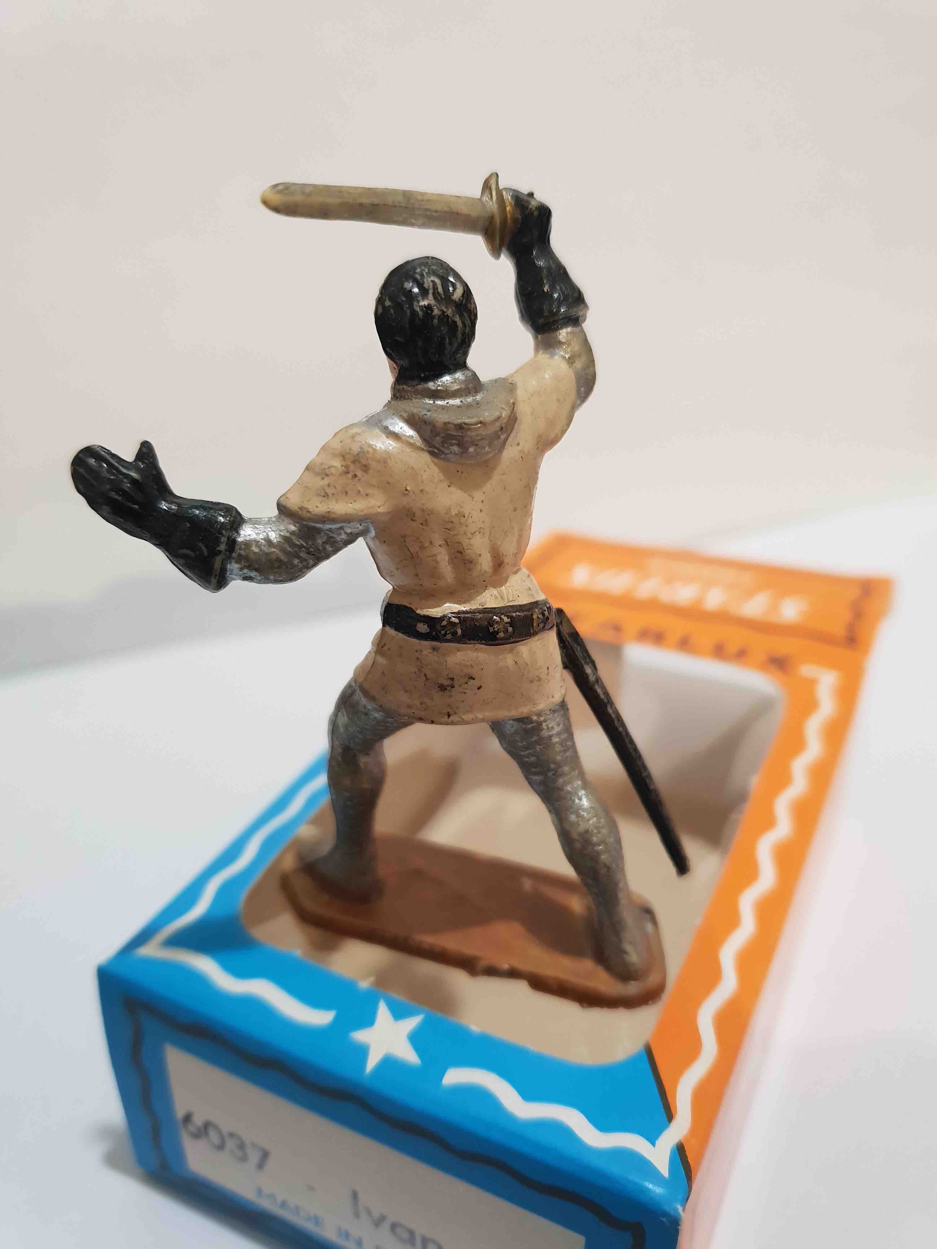 IVANOHÉ  MOYEN ÂGE STARLUX 6037