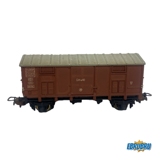 Wagon couvert porte ouverte et personnage POCHER