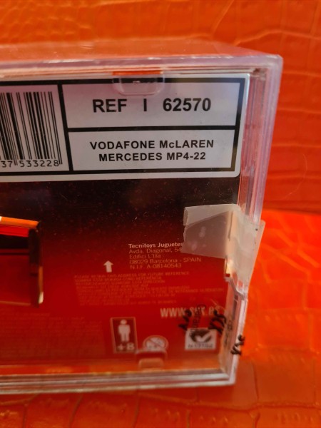 VODAFONE MC LAREN MERCEDES MP4-22 SCALEXTRIC SCX REF 62570