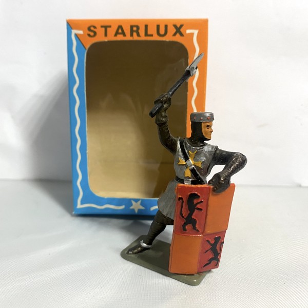 CHEVALIER HACHE BOUCLIER PIED OR STARLUX MOYEN ÂGE RÉF 6067