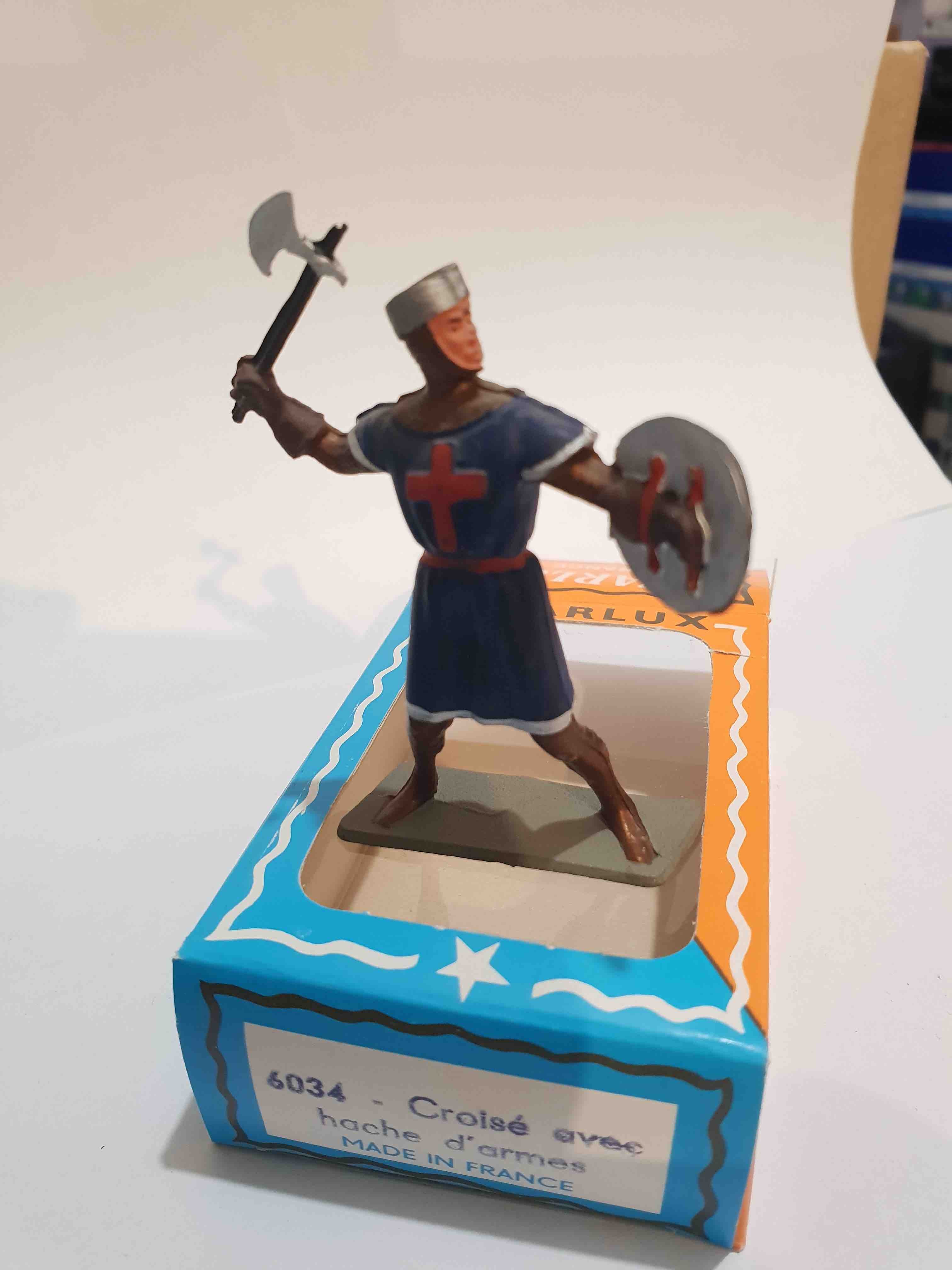 CROISÉ AVEC HACHE D'ARMES STARLUX MOYEN ÂGE REF 6034