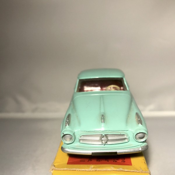 Coupé Borgward Isabella DINKY TOYS 549