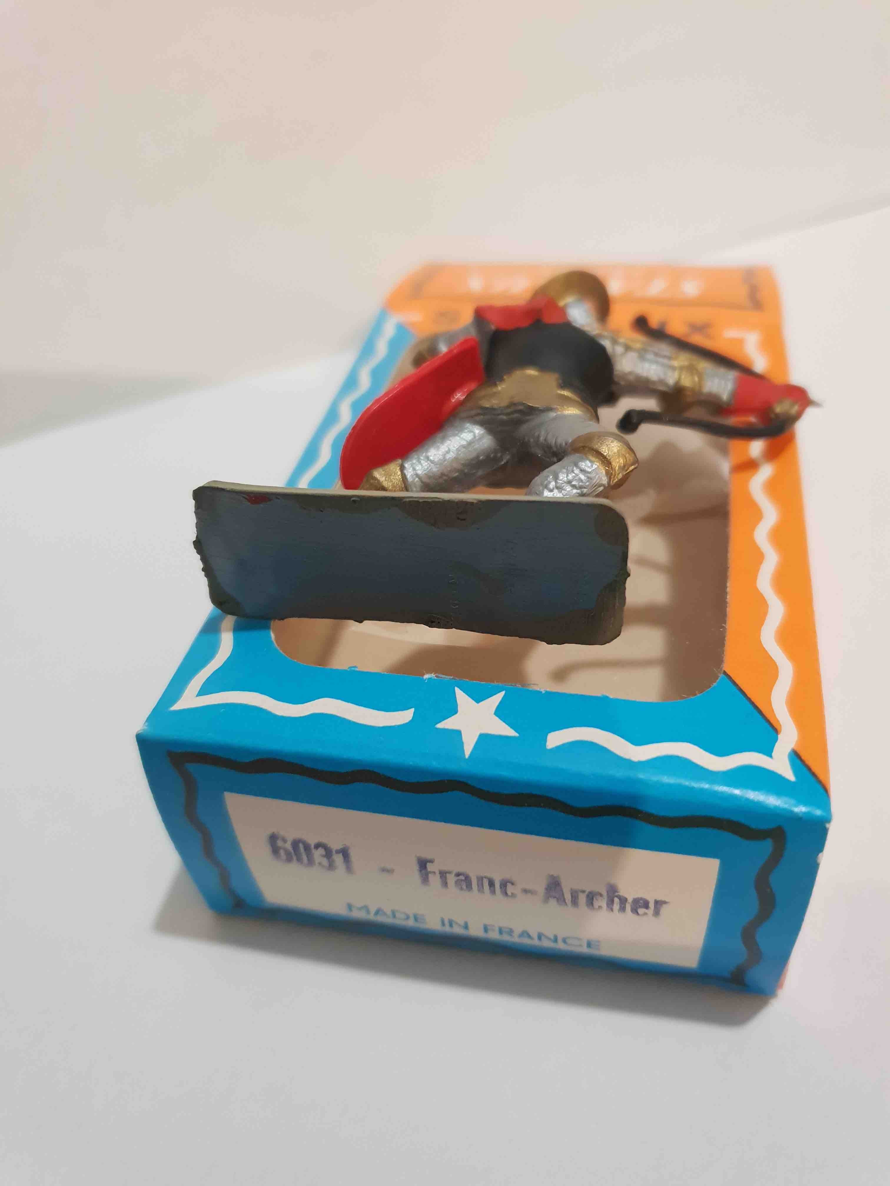 FRANC ARCHER  PIEDS GRIS MOYEN ÂGE STARLUX RÉF 6031