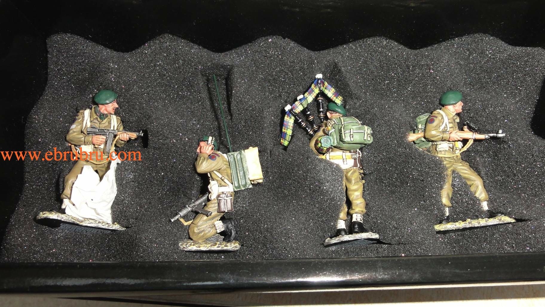 KING & COUNTRY D DAY 1944 DD052 BRITISH LORD LOVAT COMMAND GROUP