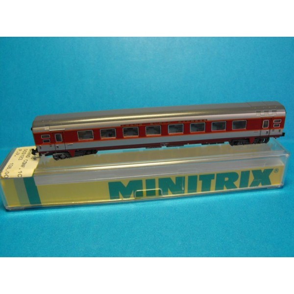 VOITURE TRANS EUROPE EXPRESS MINITRIX ECH N