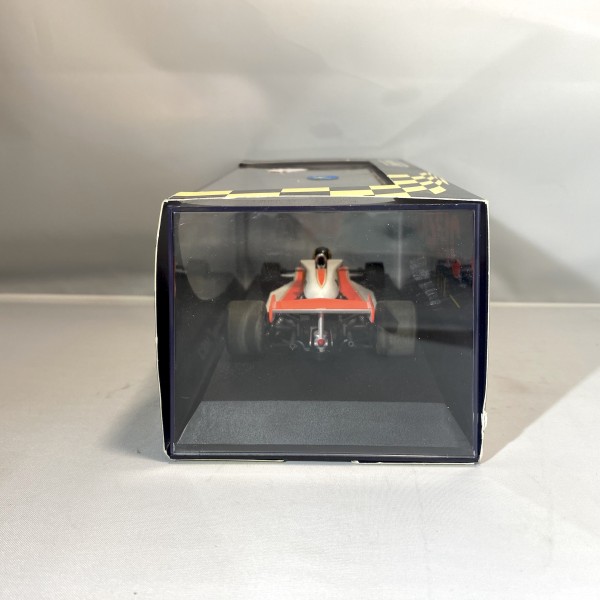 MC LAREN M23 NO 40 SCALEXTRIC REF C2800