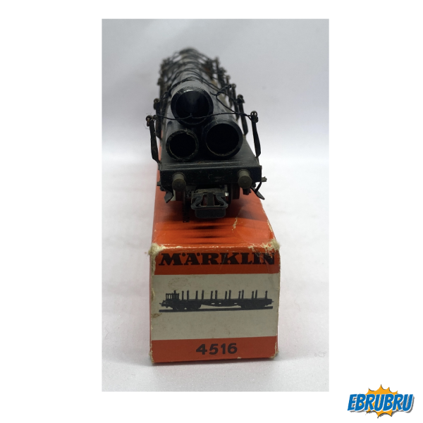 Wagon à bogie avec montants 8 roues MARKLIN 4516