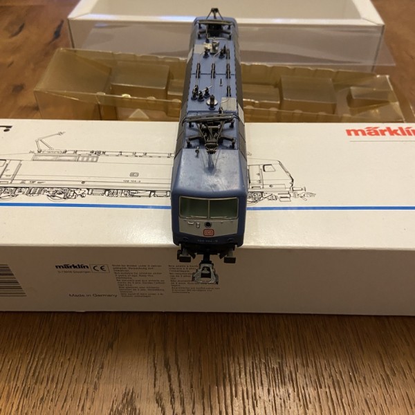 Locomotive électrique Märklin H0 3173 bleue BR 120 104-5