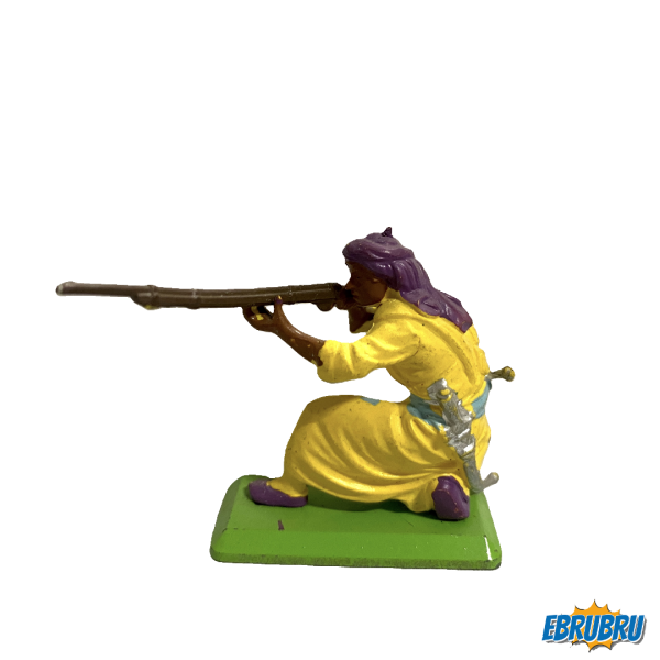 Bédouin à genou fusil à l'épaule britains