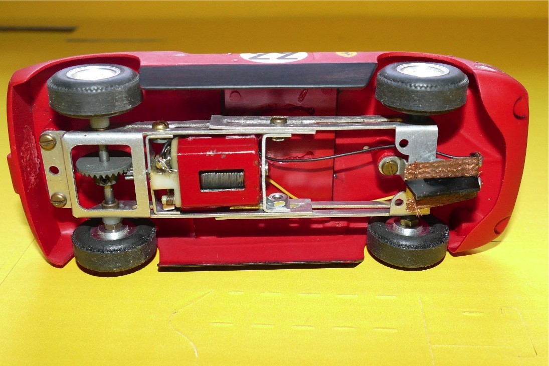 FERRARI 275 P ROUGE REVELL SCALE 1/24 SLOT CAR