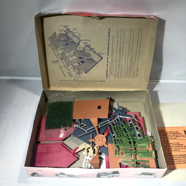 Bloc 2 immeubles brique - Maquette - JOUEF