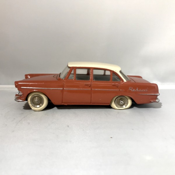 Opel Rekord DINKY TOYS 554