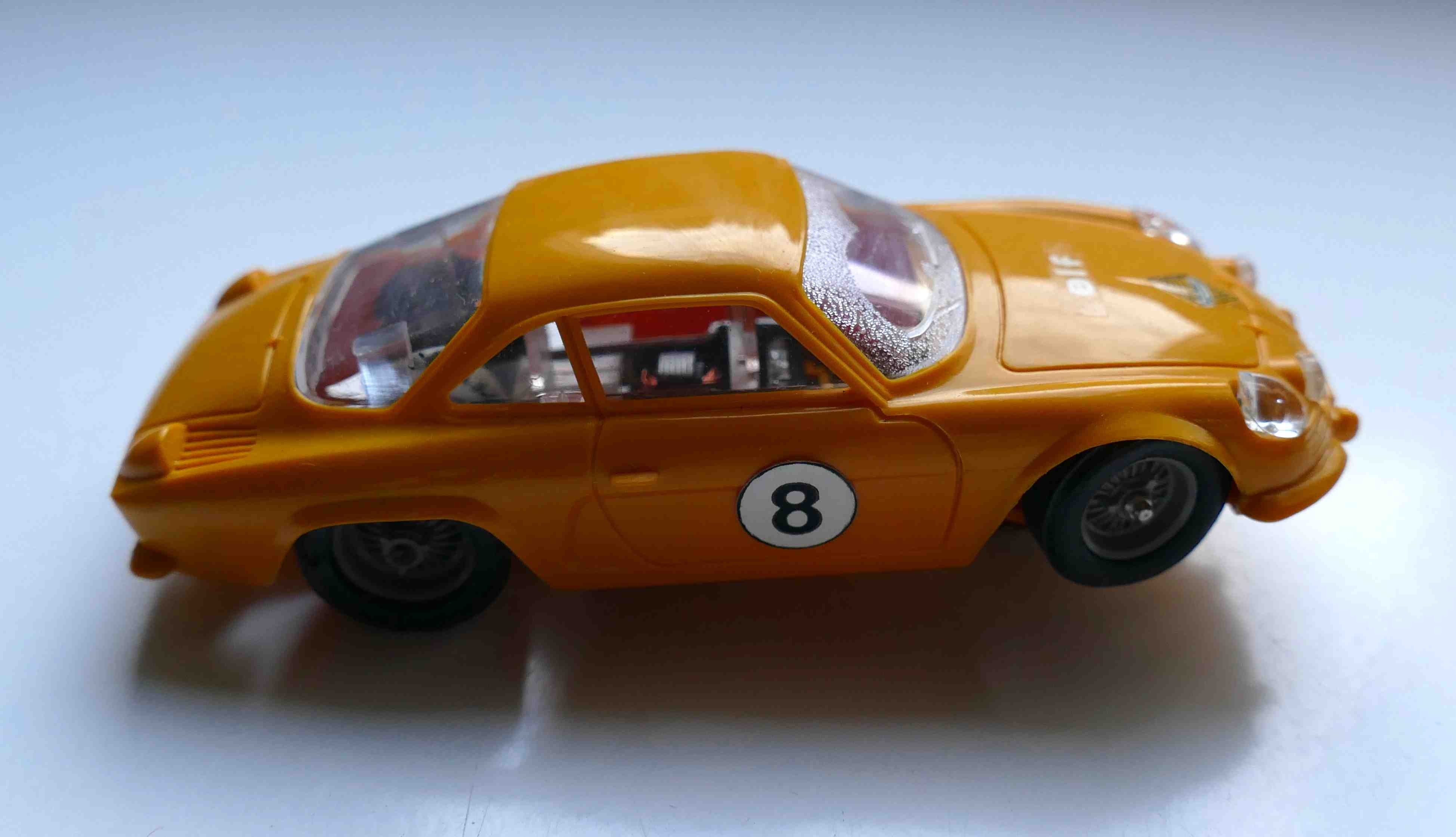 ALPINE 1600 BERLINETTE Orange COULEUR RARE  REF 3659 JOUEF