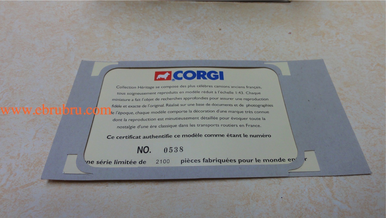 CAMION PEUGEOT D3A LAIT MONT BLANC  Réf : EX70628 CORGI 1/43