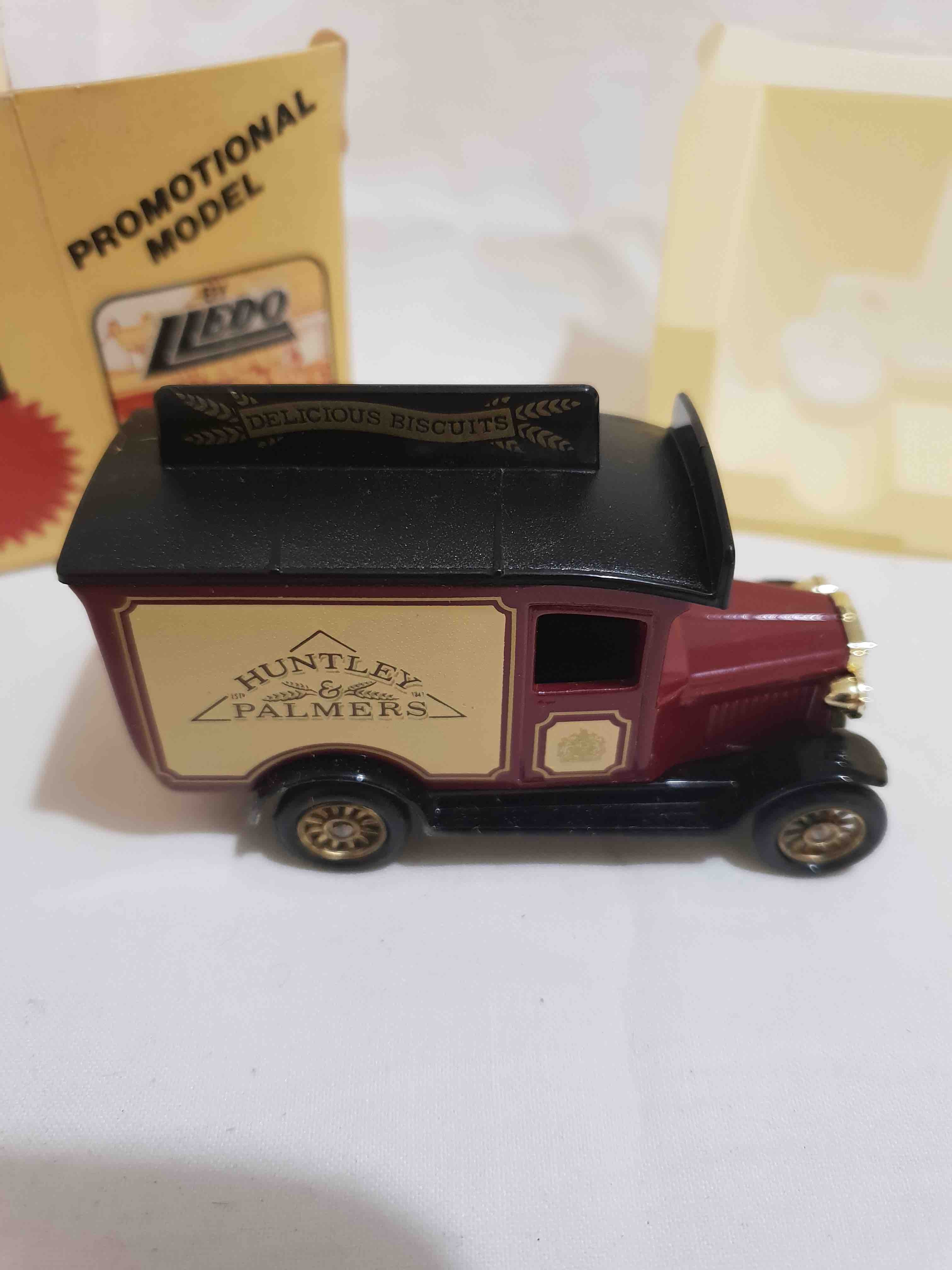 LLEDO WALKERS HUNTLEY PALMERS