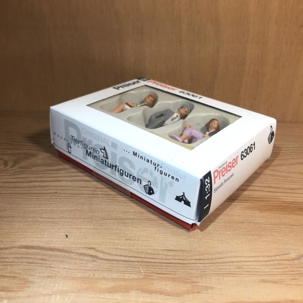 Personnages assis PREISER 63061