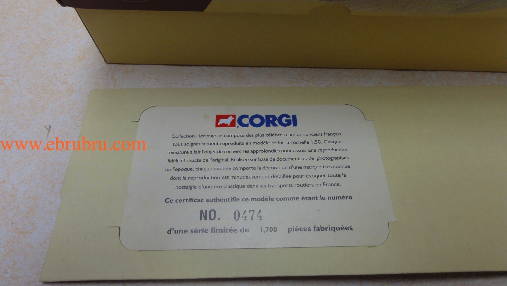 CAMION BANANIA FAINEANT FOURGON  Réf : 71412 CORGI 1/50