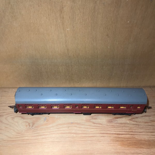 Voiture 2nd classe type Mark 1 JOUEF Réf 456