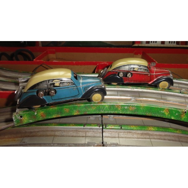 SET TIPPCO AVEC 2 VOITURES VW DE SLOT ANNÉE 1936