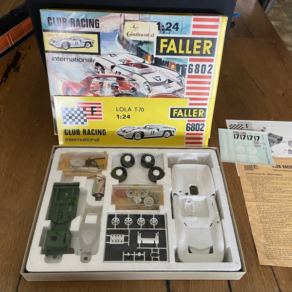 Lola T70 / 2 FALLER 1:24 Club Racing 6802 en boite
