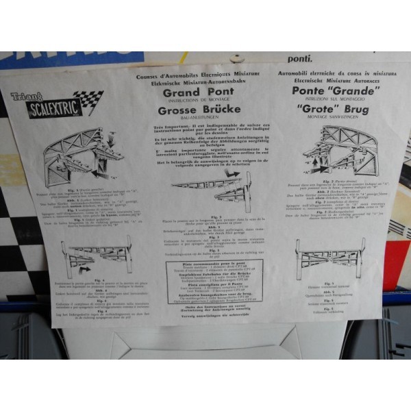 GRAND PONT SCALEXTRIC EN BOITE