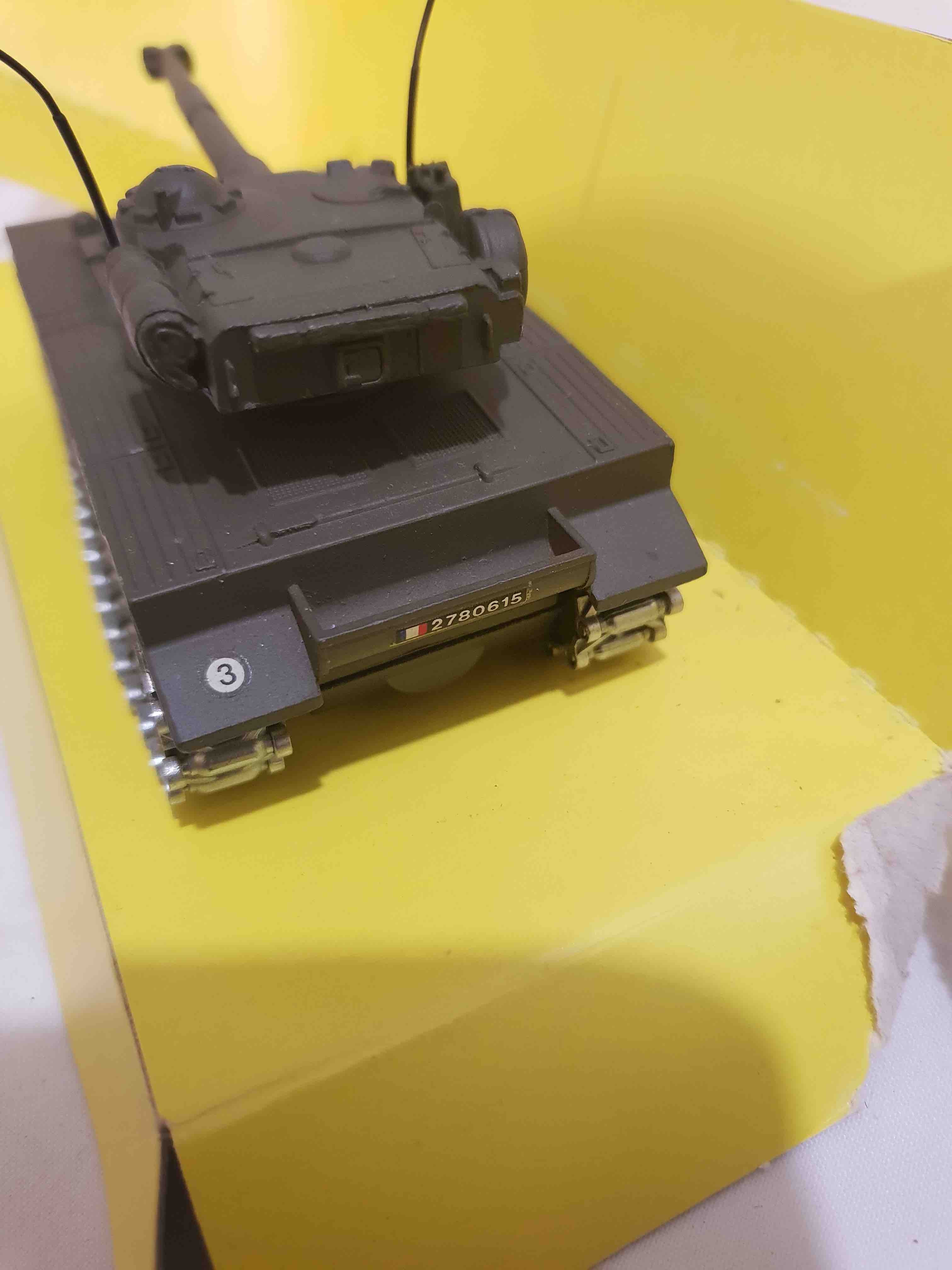 SOLIDO COLLECTION MILITAIRE 1 AMX 13t N°250 ALSACE