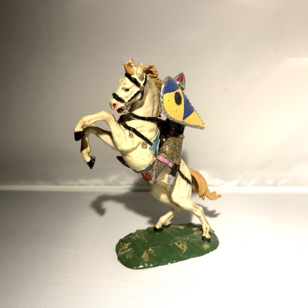 CHEVALIER DE BAYEUX AVEC LANCE COTE SUR CHEVAL CABRÉ ELASTOLIN OUGEN RÉF 8886