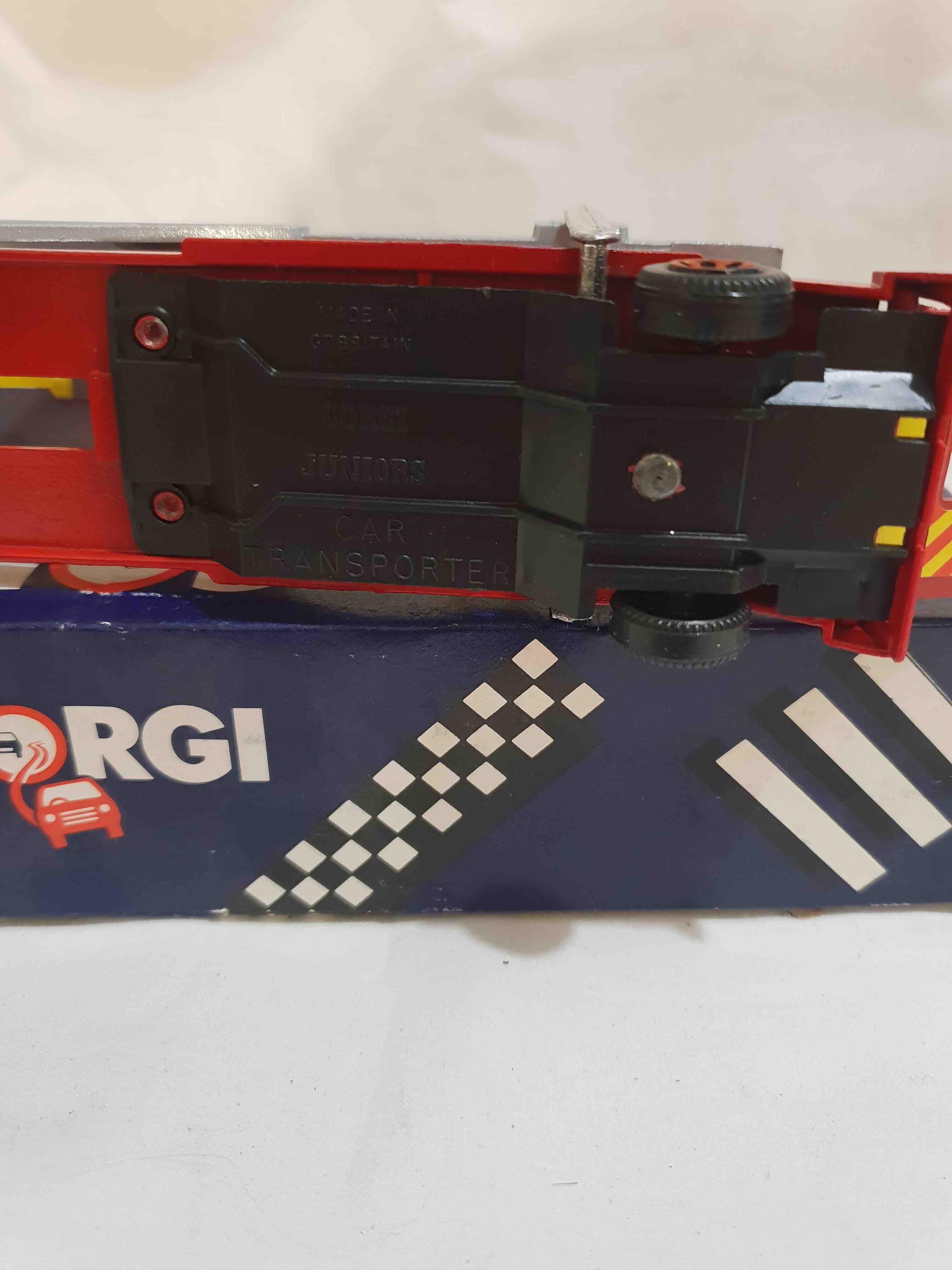 CORGI VOLVO CAR TRANSPORTER