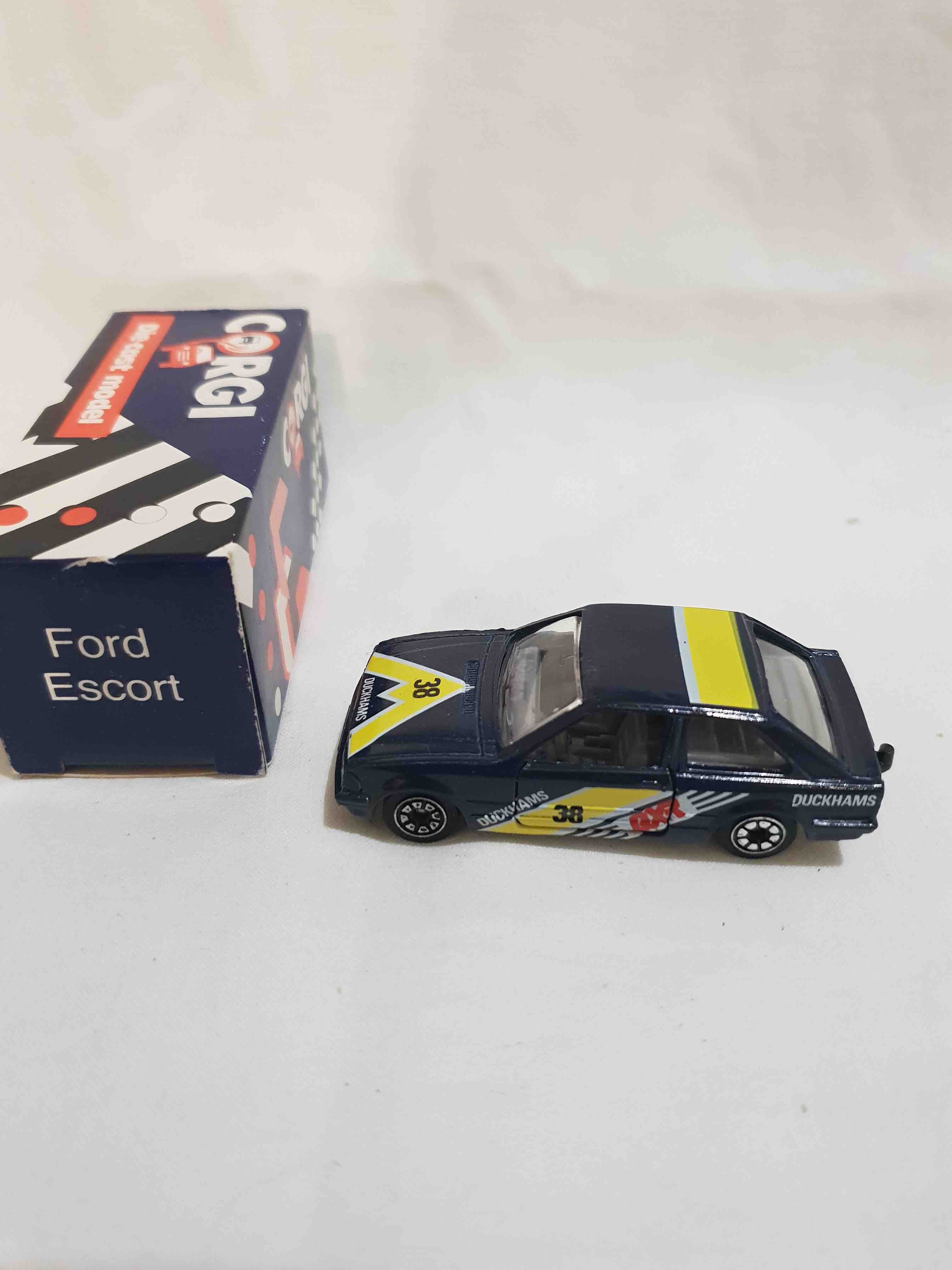 CORGI FORD ESCORT DUCKHAMS