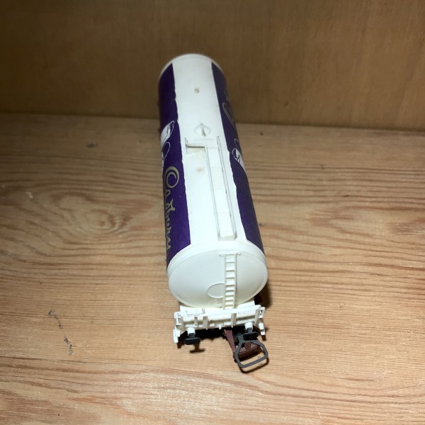 Wagon citerne Chocolat Cadbury JOUEF 6506