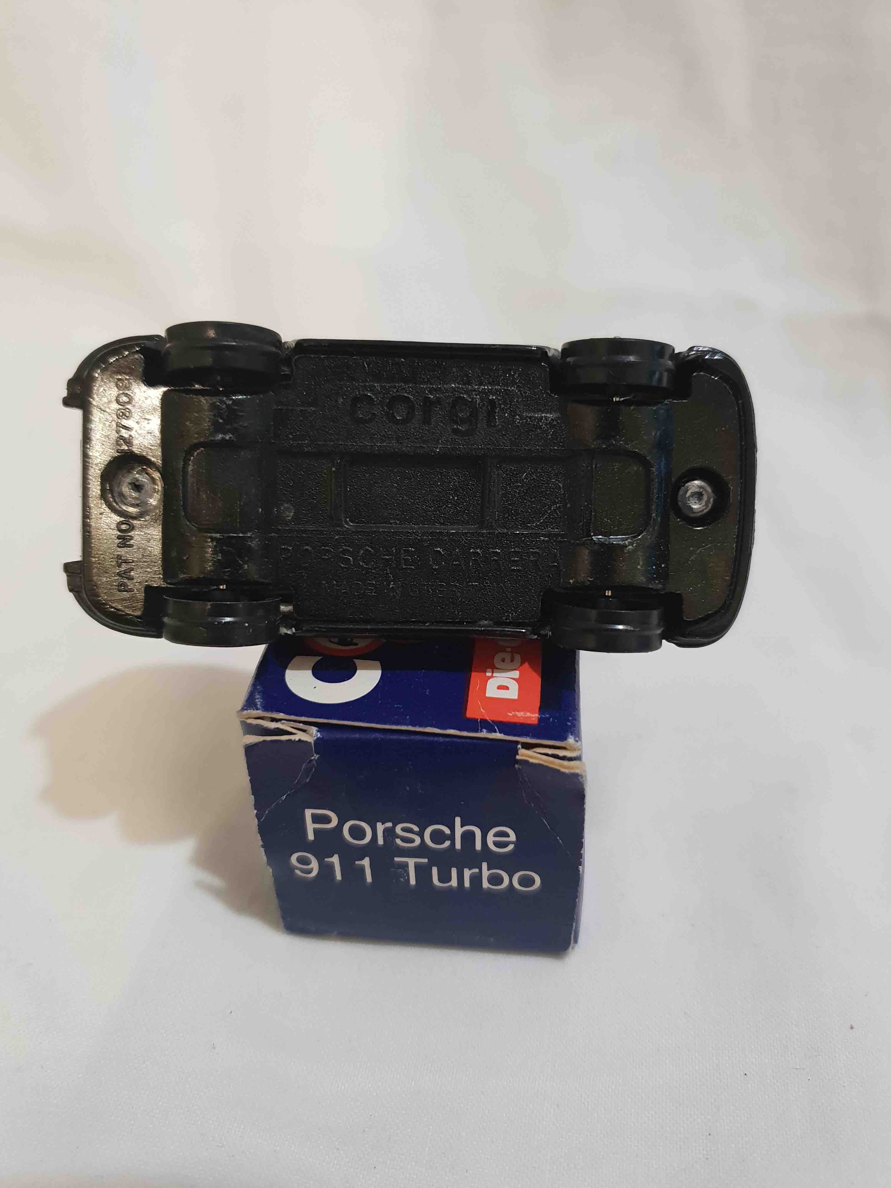 CORGI PORSCHE 911 TURBO
