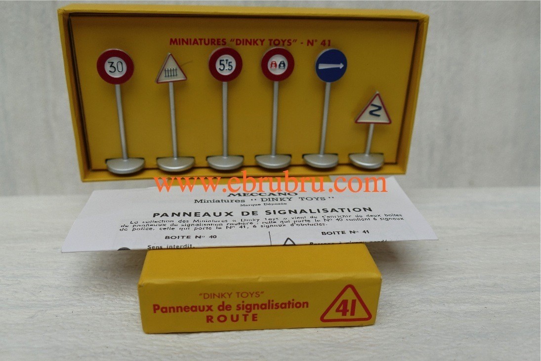 PANNEAUX DE SIGNALISATION ROUTE  DINKY TOYS ATLAS REF 41
