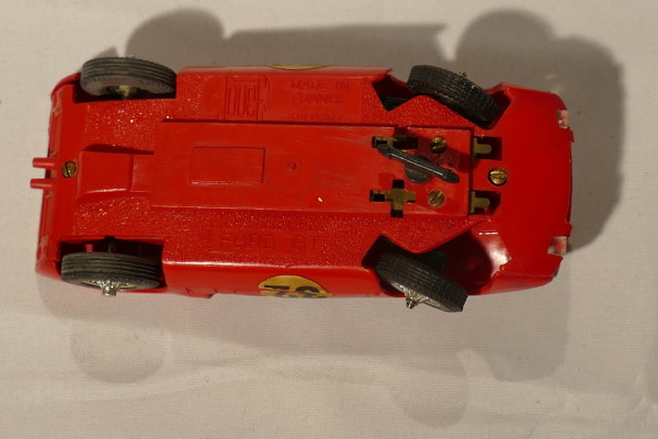 FORD GT 40 ROUGE  JOUEF  365