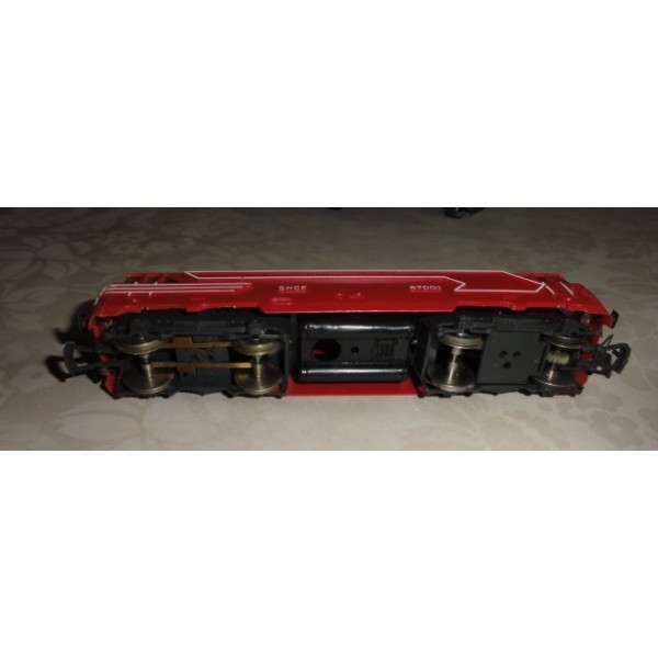 LOCOMOTIVE JOUEF DIESEL BB 67001 RÉF 8410 ROUGE