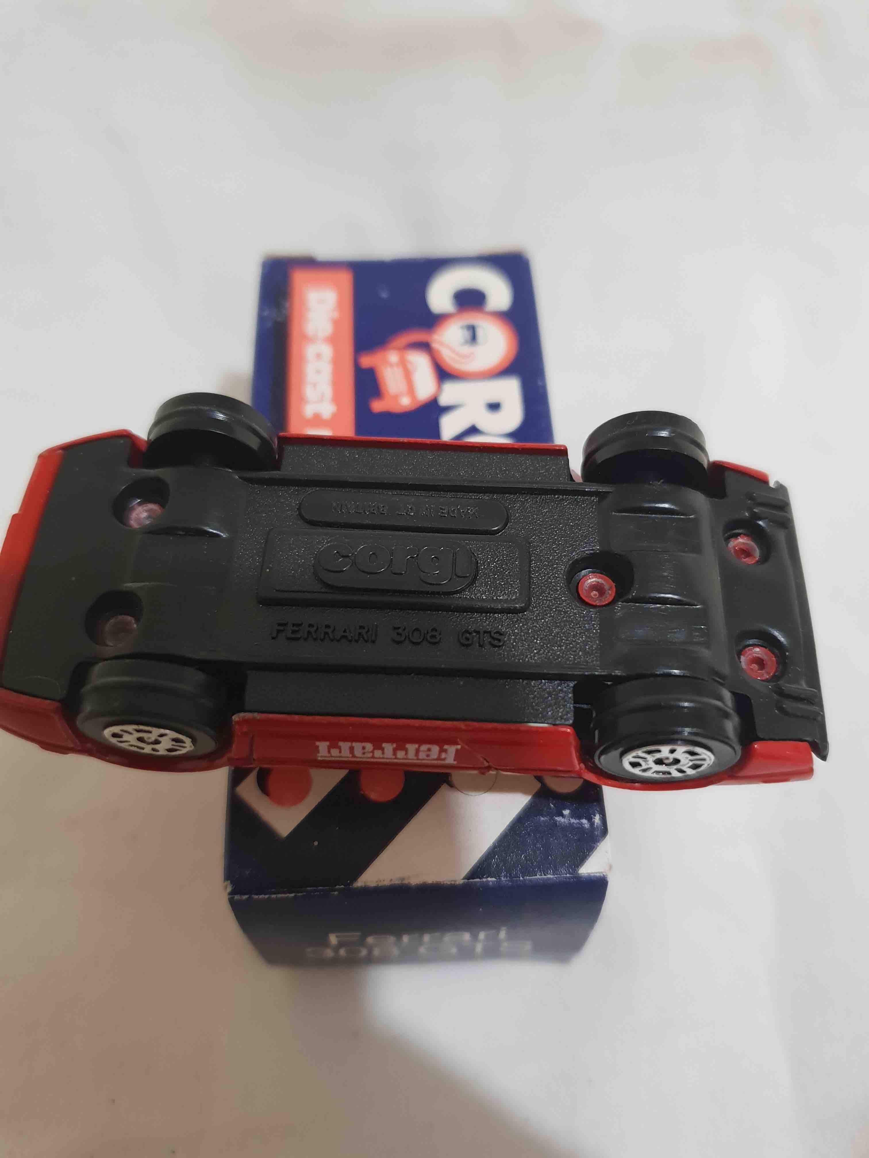 CORGI FERRARI 308 GTS