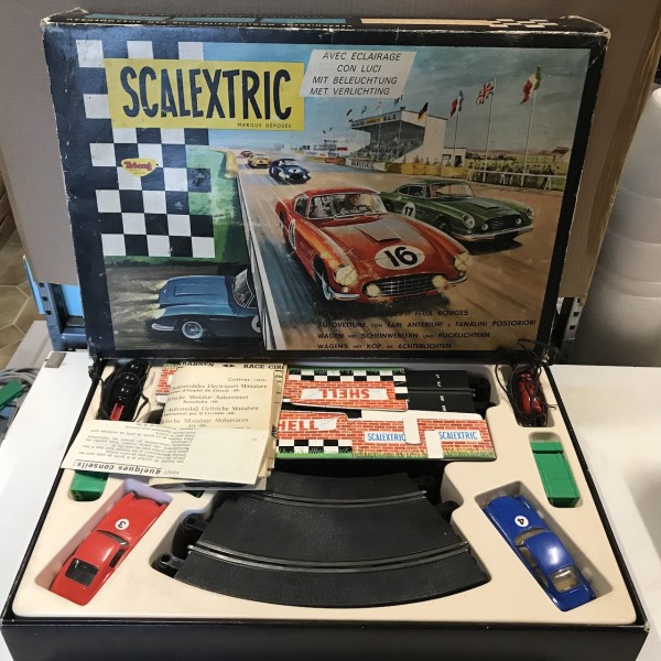 Coffret SCALEXTRIC 60 