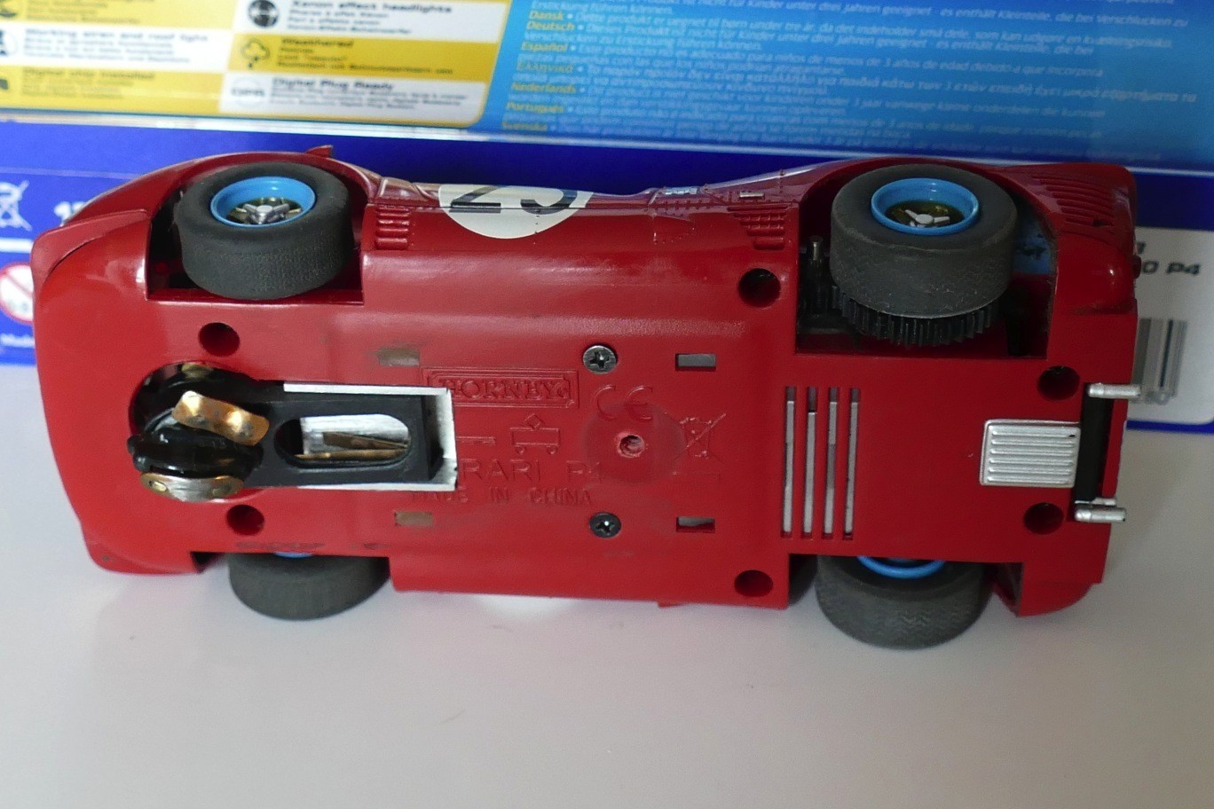 FERRARI 330 P4 N°23 CARRERA UNIVERSAL