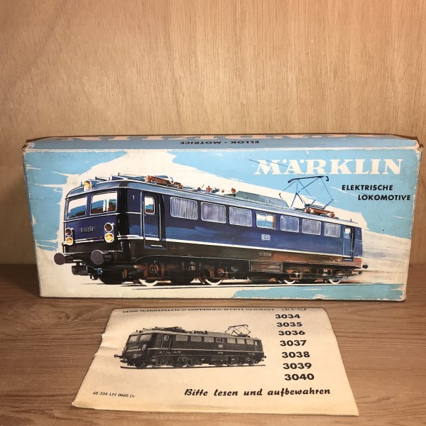 Locomotive électrique MARKLIN 3039 HO