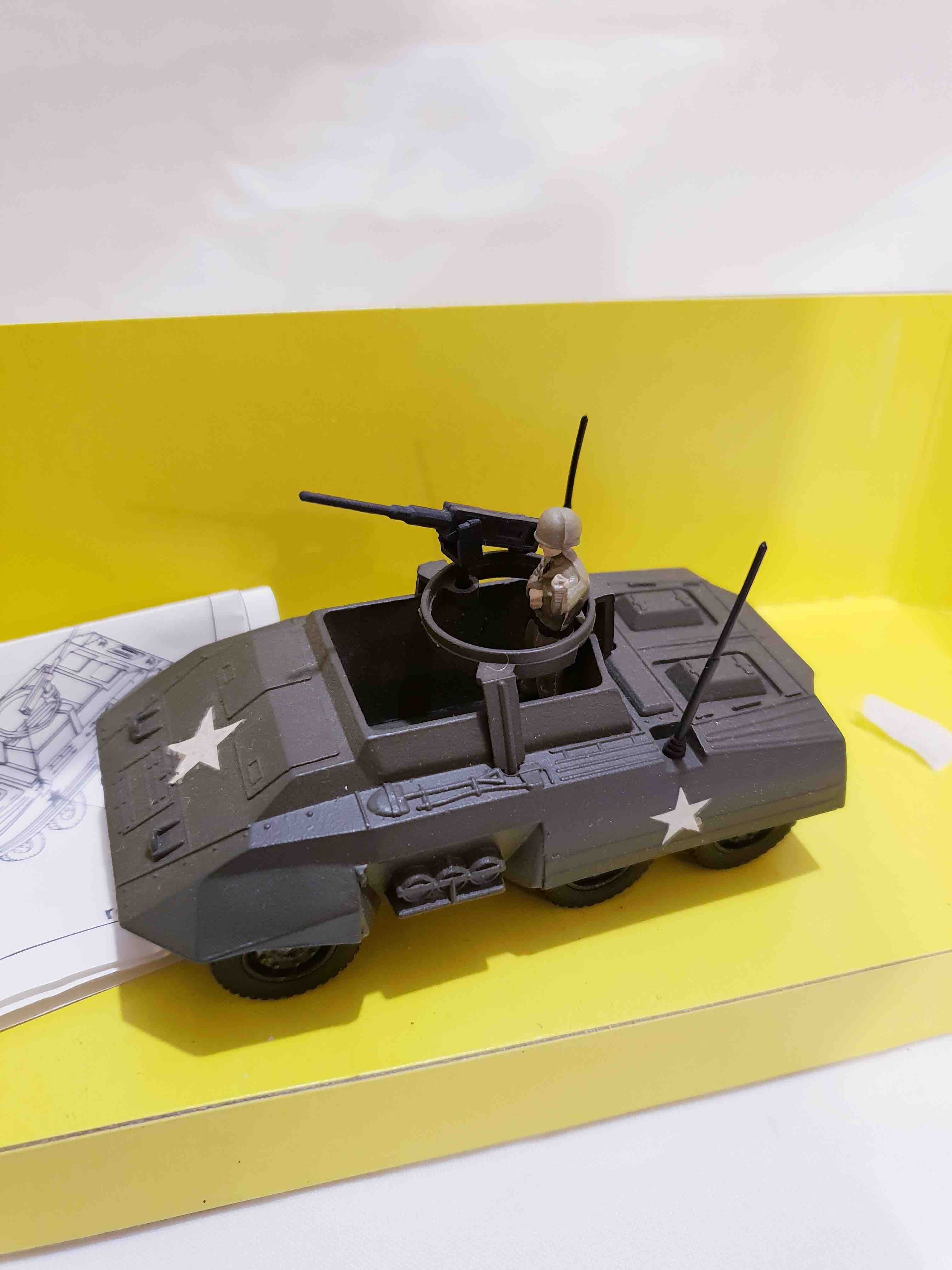 SOLIDO COMBAT CAR 6028 COLLECTION MILITAIRE MAINS CASSÉE