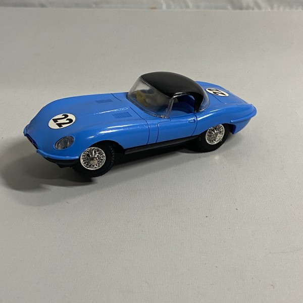 JAGUAR E BLEUE AVEC HARD TOP RÉF 352 JOUEF EGGER Silberfeil ref 9006