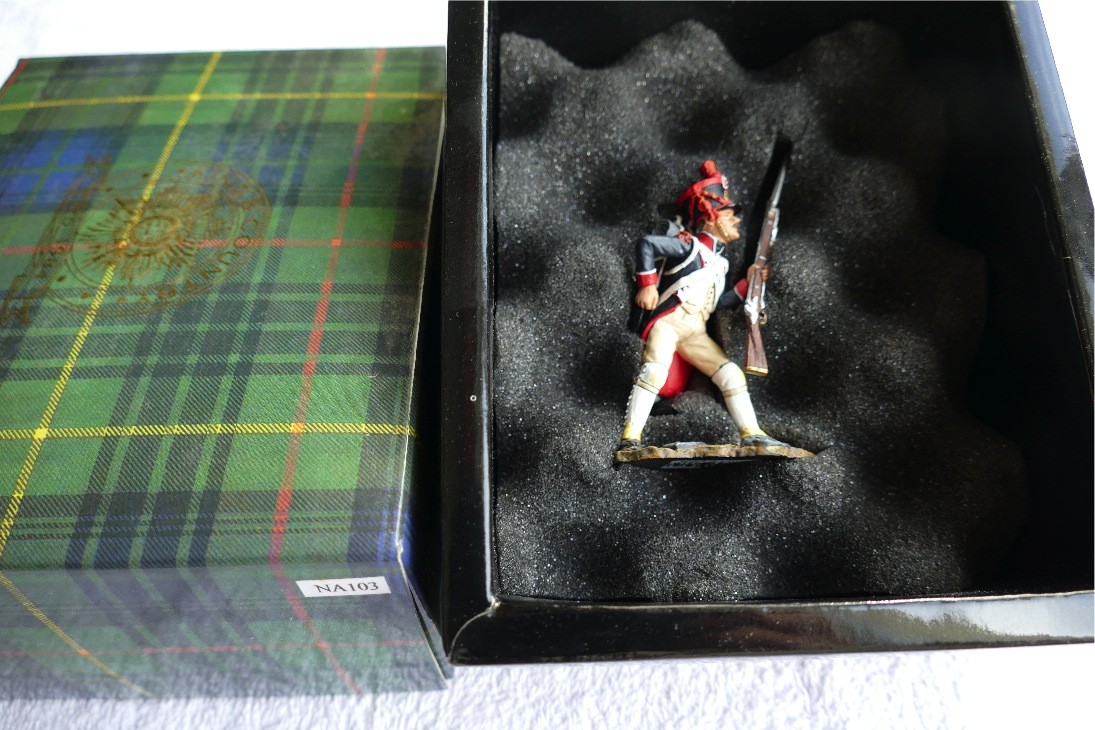 NA103 FLI Advancing Loading King & Country